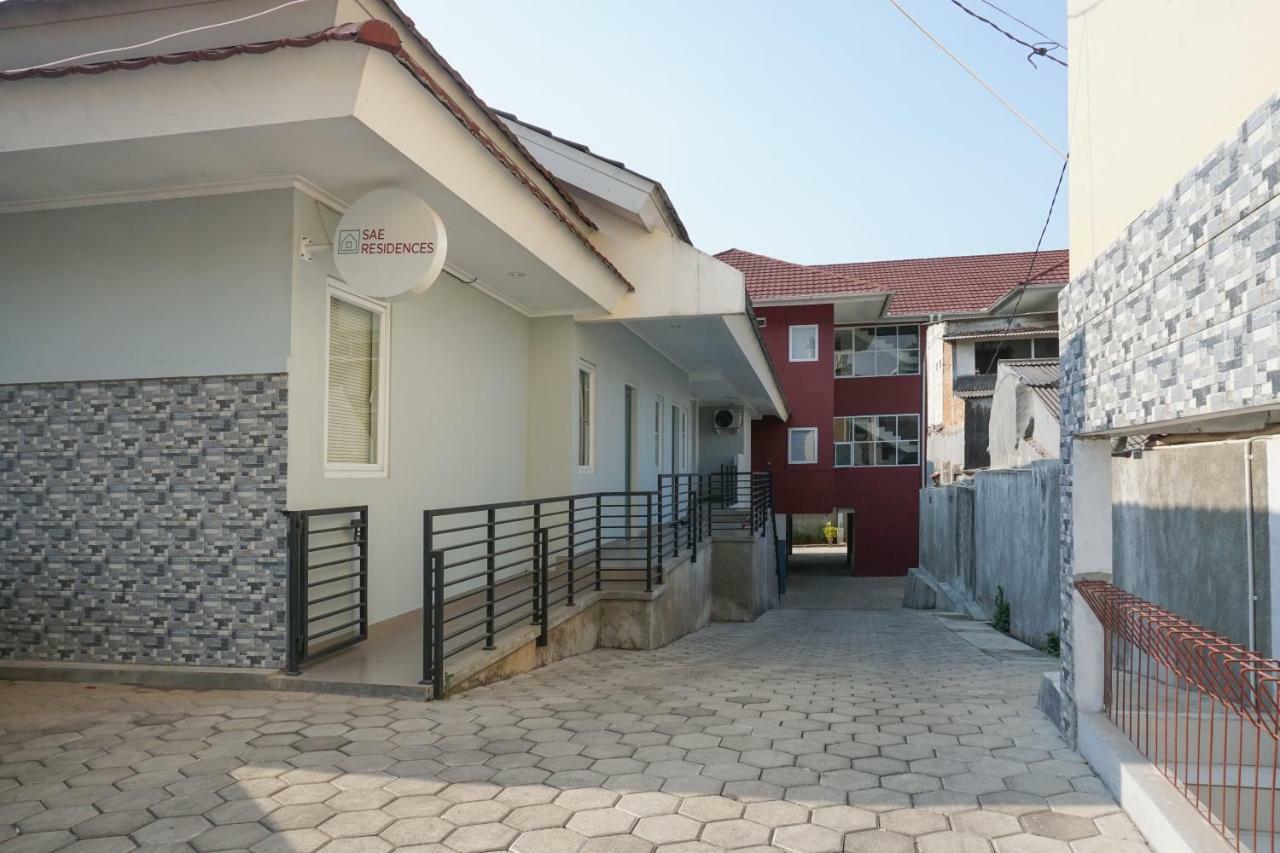 Residences By Reddoorz Near Mt Haryono - Minimum Stay 7 Days Jakarta Exterior foto